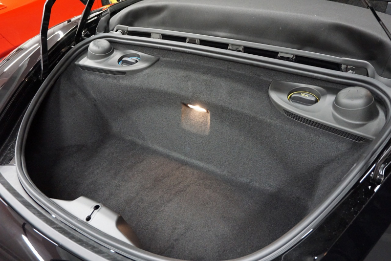 ポルシェ 718スパイダー 718spyder 4.0PDK 正規ディーラー禁煙車  中古車