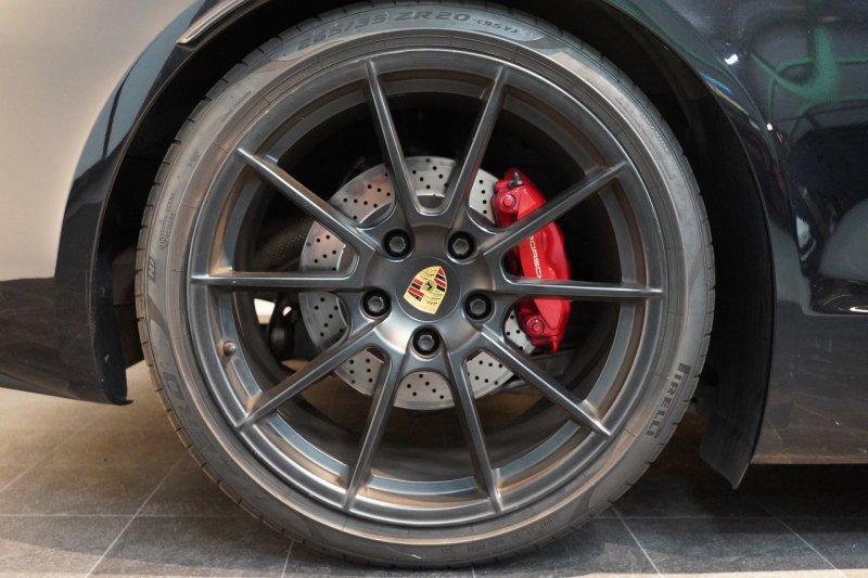 ポルシェ ボクスター Boxster(Type981) Spyder スパイダークラシックインテリア カーボンスポーツバケットシート  中古車