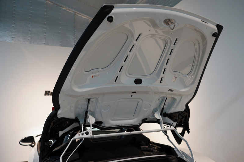 ポルシェ 718スパイダー RS PDK 登録済未使用車 OP652 ヴァイザッハPKG クロノPKG PCCB Fリフト ヴァイザッハインテリア 禁煙車 中古車 中古車