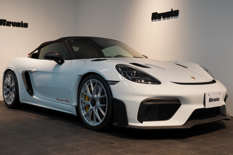 ポルシェ 718スパイダー RS PDK 登録済未使用車 OP652 ヴァイザッハPKG クロノPKG PCCB Fリフト ヴァイザッハインテリア 禁煙車 中古車