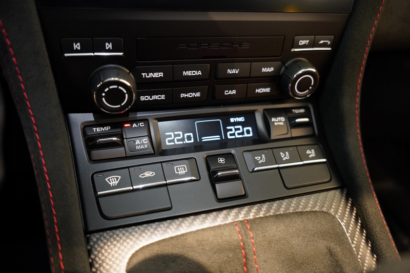 ポルシェ 718スパイダー RS PDK 登録済未使用車 OP652 ヴァイザッハPKG クロノPKG PCCB Fリフト ヴァイザッハインテリア 禁煙車 中古車 中古車