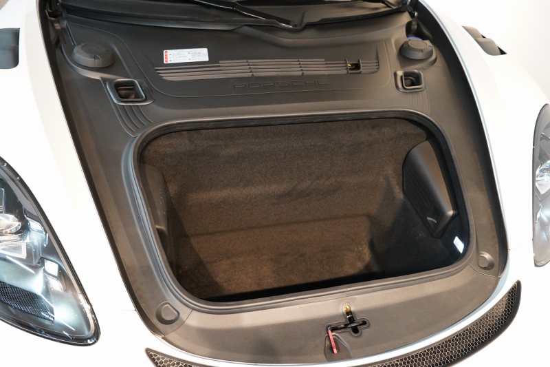 ポルシェ 718スパイダー RS PDK 登録済未使用車 OP652 ヴァイザッハPKG クロノPKG PCCB Fリフト ヴァイザッハインテリア 禁煙車 中古車 中古車