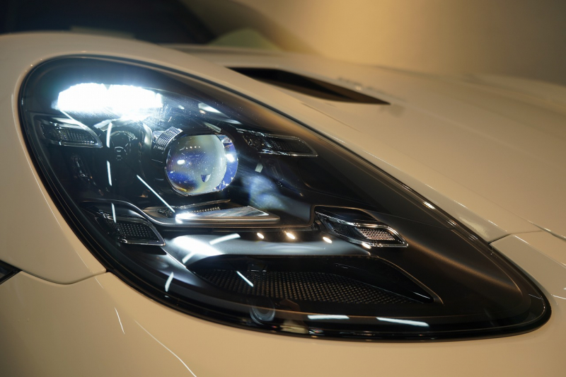 ポルシェ 718スパイダー RS PDK 登録済未使用車 OP652 ヴァイザッハPKG クロノPKG PCCB Fリフト ヴァイザッハインテリア 禁煙車 中古車 中古車