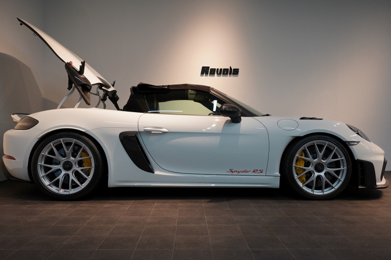 ポルシェ 718スパイダー RS PDK 登録済未使用車 OP652 ヴァイザッハPKG クロノPKG PCCB Fリフト ヴァイザッハインテリア 禁煙車 中古車 中古車