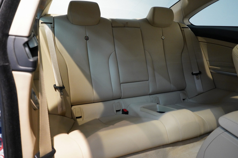 アルピナ B4 BiTurbo Coupe アルピナブルー ダッシュボードレザー 電動ガラスサンルーフ 禁煙車 中古車 中古車