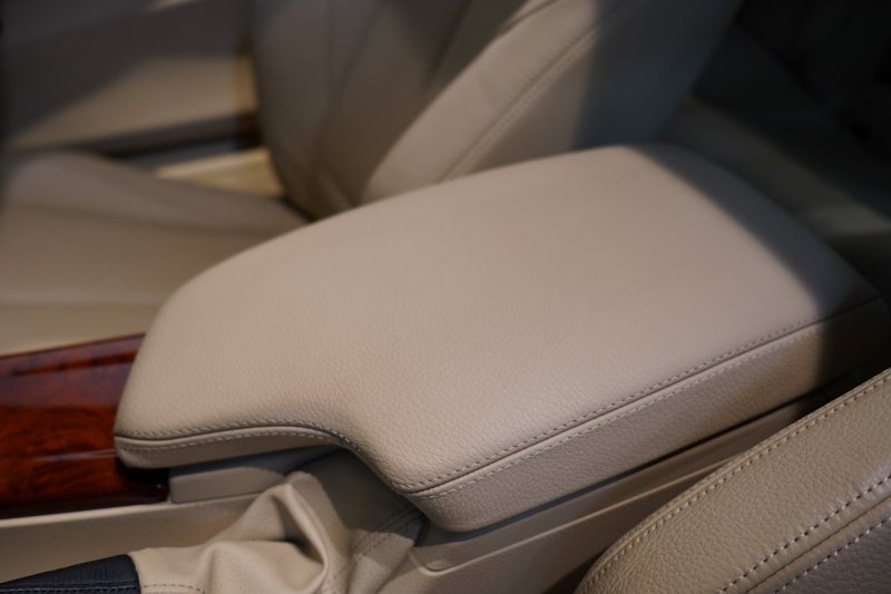 アルピナ B4 BiTurbo Coupe アルピナブルー ダッシュボードレザー 電動ガラスサンルーフ 禁煙車 中古車 中古車