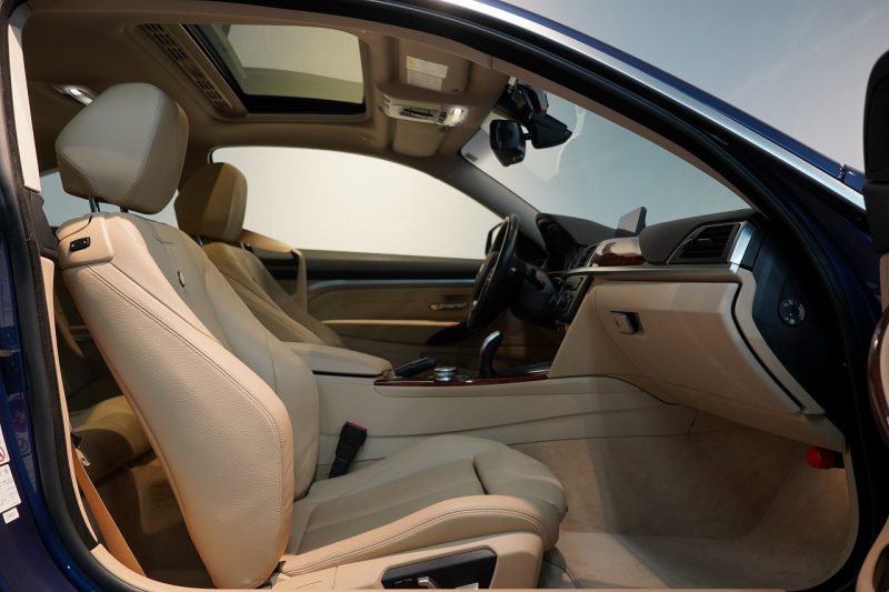 アルピナ B4 BiTurbo Coupe アルピナブルー ダッシュボードレザー 電動ガラスサンルーフ 禁煙車 中古車 中古車