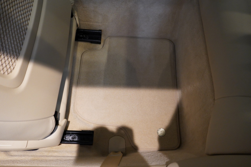 アルピナ B4 BiTurbo Coupe アルピナブルー ダッシュボードレザー 電動ガラスサンルーフ 禁煙車 中古車 中古車