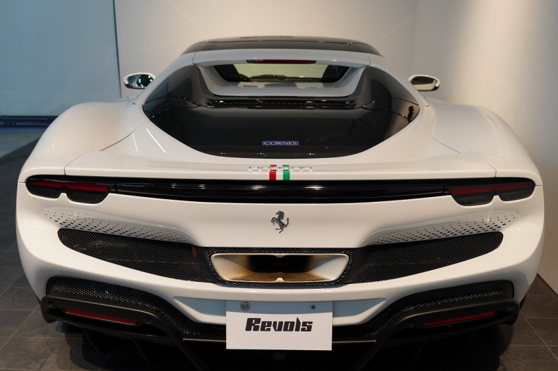 フェラーリ 296GTS 左H 正規ディーラー車 ワンオーナー 中古車 中古車