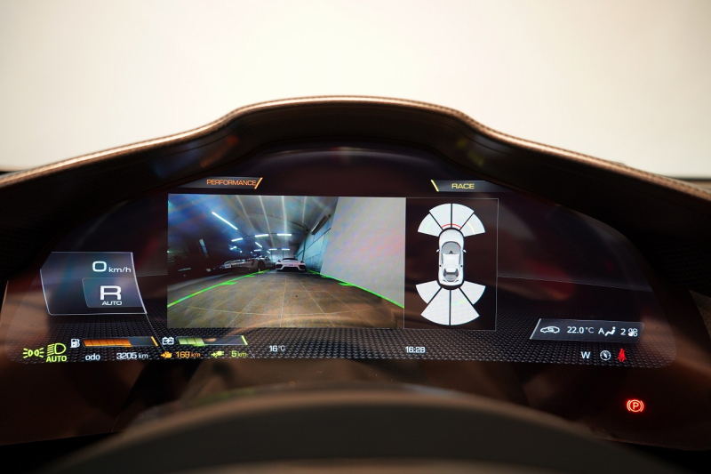 フェラーリ 296GTS 左H 正規ディーラー車 ワンオーナー 中古車 中古車