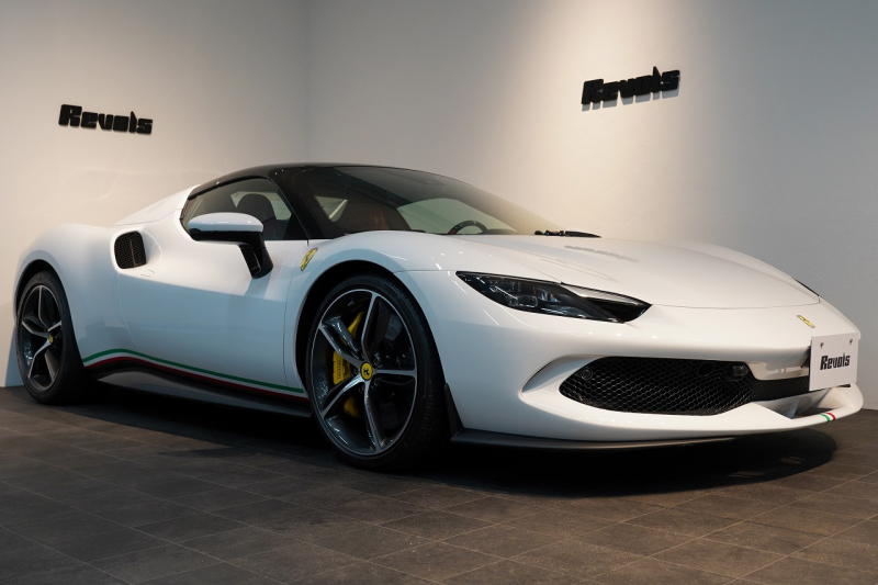 フェラーリ 296GTS 左H 正規ディーラー車 ワンオーナー 中古車 中古車