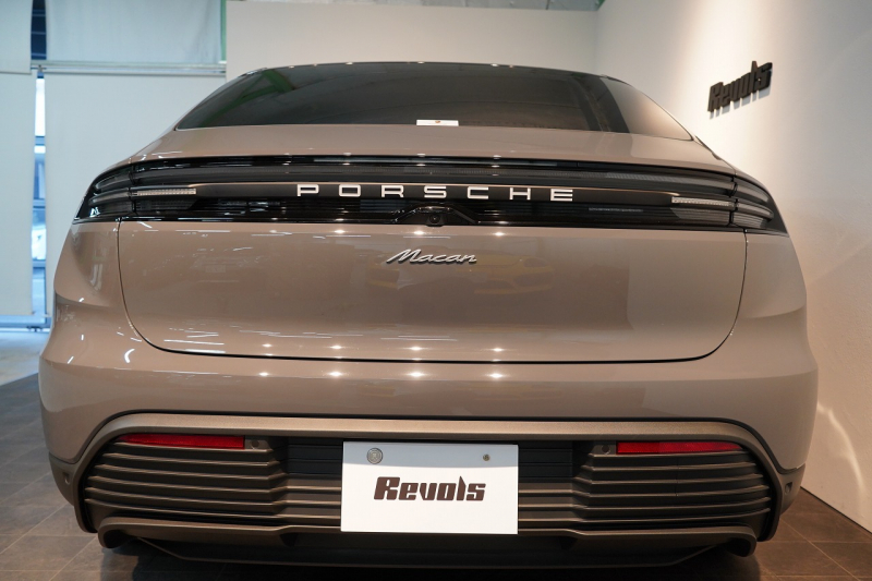 ポルシェ マカン Electric OP208 PASM付エアサス レザーパッケージ 20インチMacanSホイールパノラマルーフ スレートグレーネオ 禁煙車 中古車 中古車