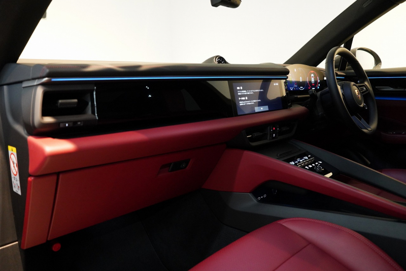 ポルシェ マカン Electric OP208 PASM付エアサス レザーパッケージ 20インチMacanSホイールパノラマルーフ スレートグレーネオ 禁煙車 中古車 中古車