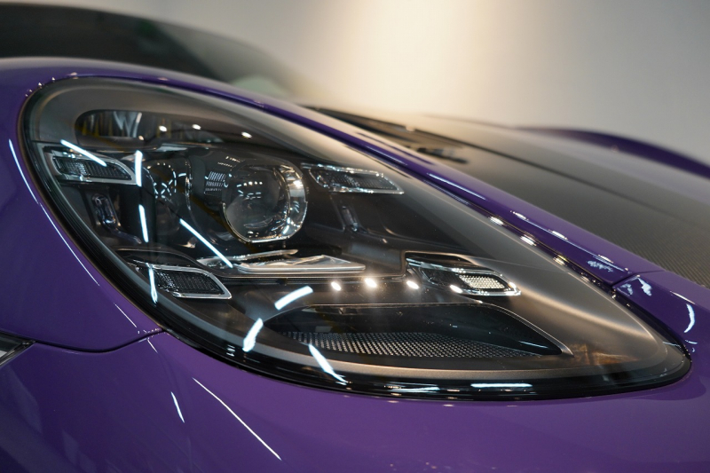 ポルシェ 718スパイダー RS PDK 1オーナー ウルトラヴァイオレット/PTSカラー ヴァイザッハPKG PCCB Fリフト クロノPKG 中古車 中古車