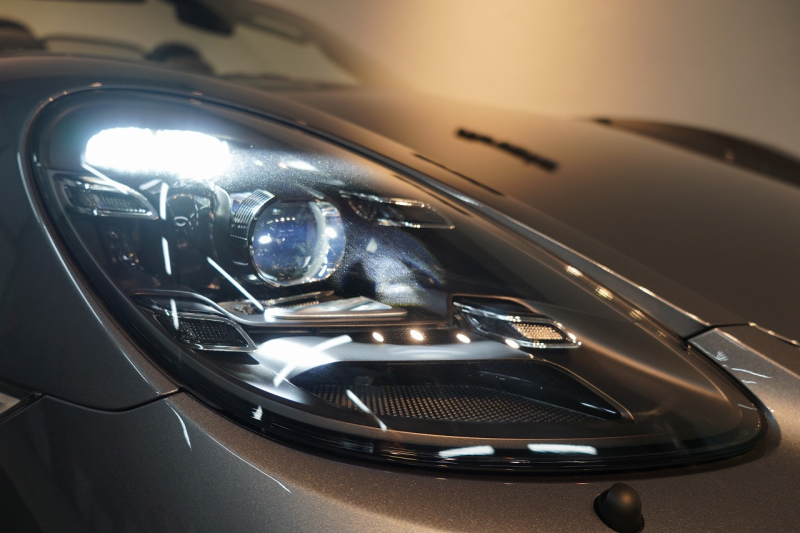 ポルシェ 718 ボクスター GTS 4.0 PDK OP246 登録済未使用車 GTSインテリアPKG 18wayスポーツシートプラス LEDヘッドライト BOSE ACC バナジウムグレー 中古車 中古車