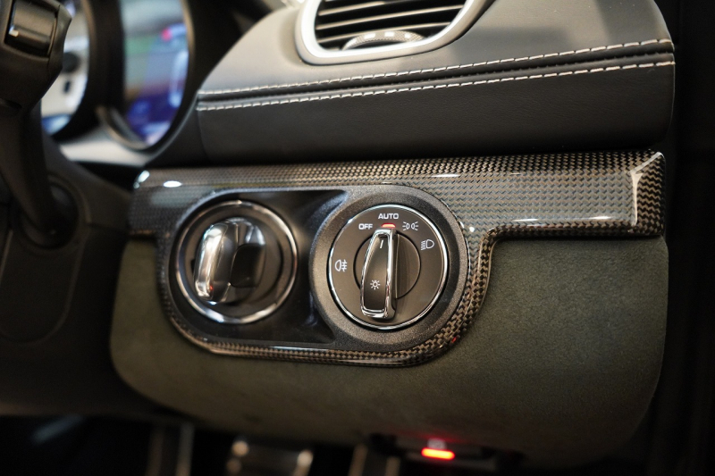 ポルシェ 718 ボクスター GTS 4.0 PDK OP246 登録済未使用車 GTSインテリアPKG 18wayスポーツシートプラス LEDヘッドライト BOSE ACC バナジウムグレー 中古車 中古車