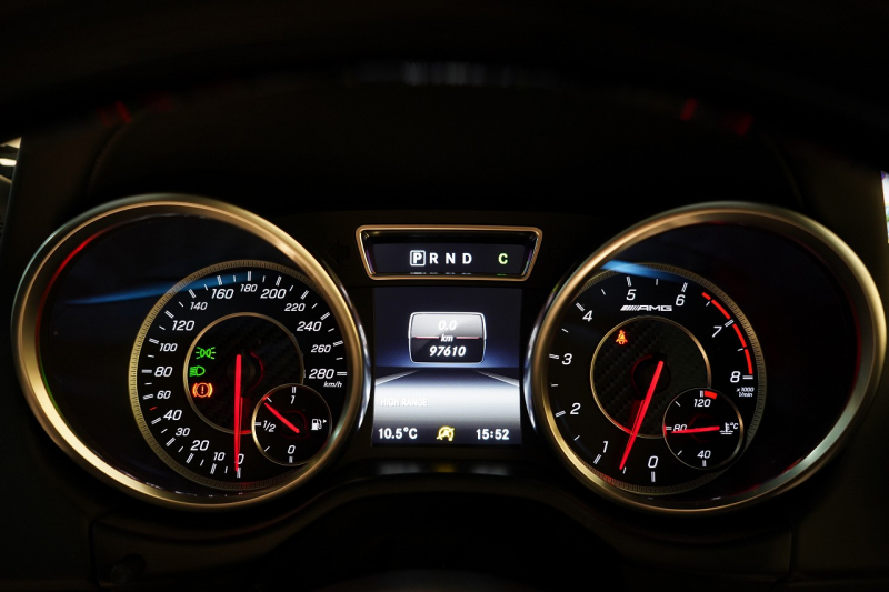 AMG Gクラス G63 designoエクスクルーシブインテリア サイドビューカメラ 禁煙車 中古車 中古車