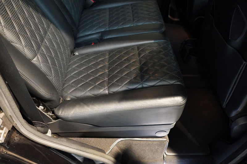 AMG Gクラス G63 designoエクスクルーシブインテリア サイドビューカメラ 禁煙車 中古車 中古車