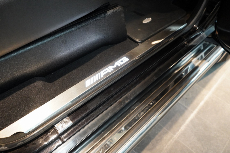 AMG Gクラス G63 designoエクスクルーシブインテリア サイドビューカメラ 禁煙車 中古車 中古車