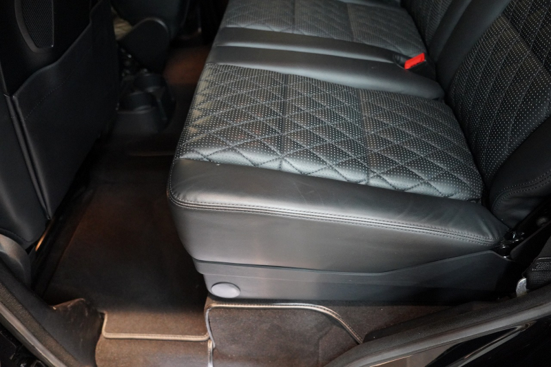 AMG Gクラス G63 designoエクスクルーシブインテリア サイドビューカメラ 禁煙車 中古車 中古車