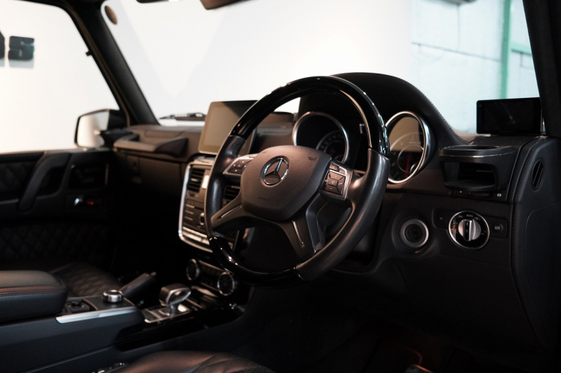 AMG Gクラス G63 designoエクスクルーシブインテリア サイドビューカメラ 禁煙車 中古車 中古車