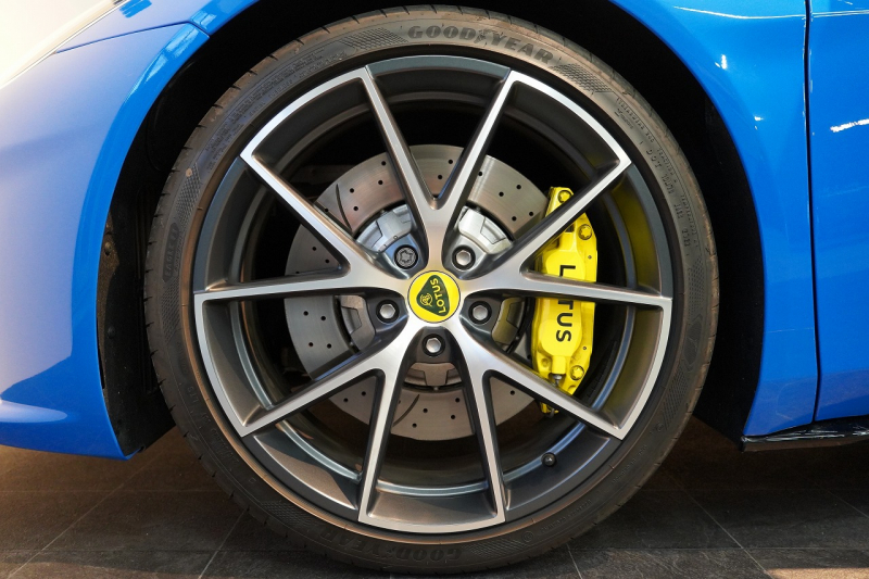 ロータス エミーラ V6 FIRST EDITION 6MT 1オーナー フルブラックパック 中古車 中古車