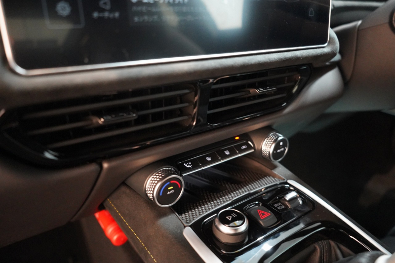 ロータス エミーラ V6 FIRST EDITION 6MT 1オーナー フルブラックパック 中古車 中古車