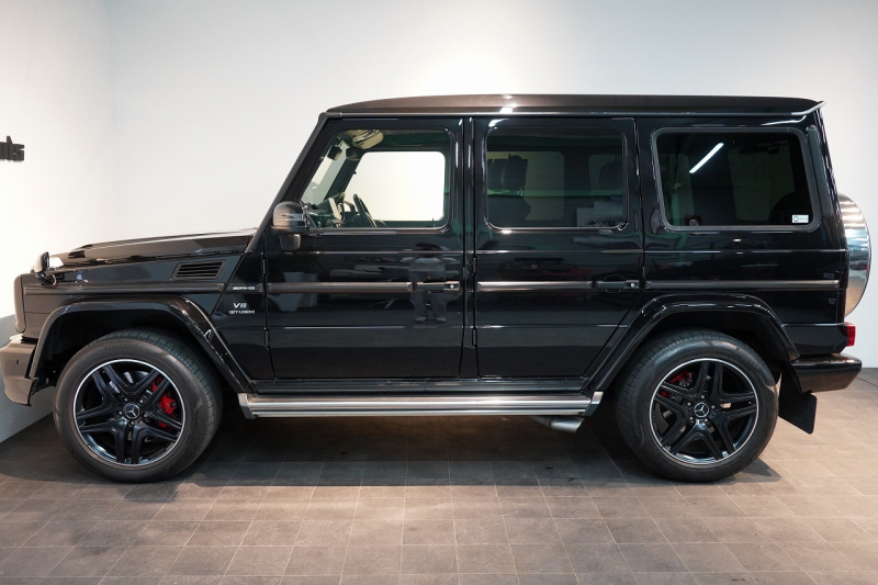 AMG Gクラス G63 designoエクスクルーシブインテリアPKG ラゲッジボード 禁煙車 中古車 中古車