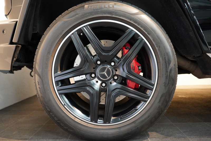 AMG Gクラス G63 designoエクスクルーシブインテリアPKG ラゲッジボード 禁煙車 中古車 中古車