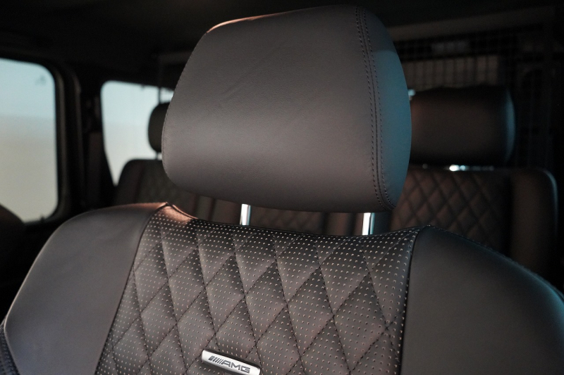 AMG Gクラス G63 designoエクスクルーシブインテリアPKG ラゲッジボード 禁煙車 中古車 中古車