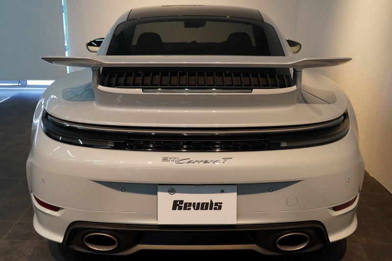 ポルシェ 911(Type992) Carrera T 6MT 後期モデル(992.2) 1オーナー OP500  エアロキット カーボンルーフ CarreraTインテリアPKG 18way電動シート Burmester 中古車 中古車
