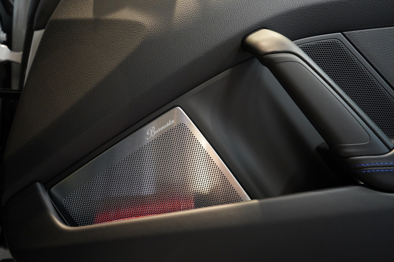 ポルシェ 911(Type992) Carrera T 6MT 後期モデル(992.2) 1オーナー OP500  エアロキット カーボンルーフ CarreraTインテリアPKG 18way電動シート Burmester 中古車 中古車