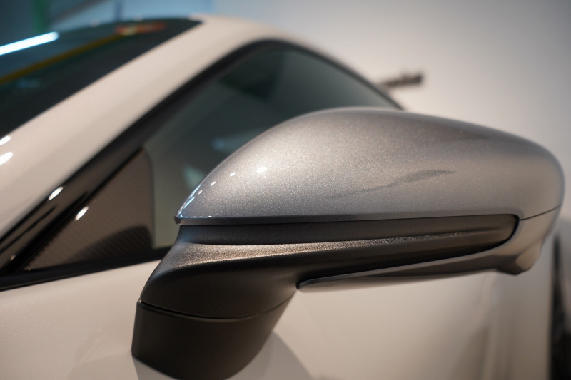 ポルシェ 911(Type992) Carrera T 6MT 後期モデル(992.2) 1オーナー OP500  エアロキット カーボンルーフ CarreraTインテリアPKG 18way電動シート Burmester 中古車 中古車