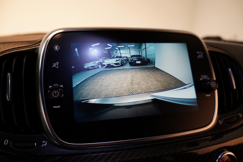 アバルト 595 モメント 5MT 左H 全国49台限定 ミシュラン25年製新品タイヤ交換済 専用マットグレー 中古車 中古車