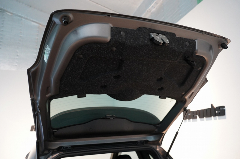 アバルト 595 モメント 5MT 左H 全国49台限定 ミシュラン25年製新品タイヤ交換済 専用マットグレー 中古車 中古車