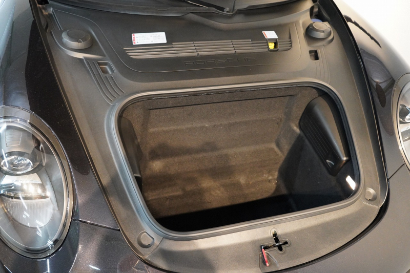 ポルシェ 911(Type991.1) Carrera S PDK 左H ペピータ柄シート スポクロ スポエグ スポーツステア ガラスSR オールレザー 中古車 中古車