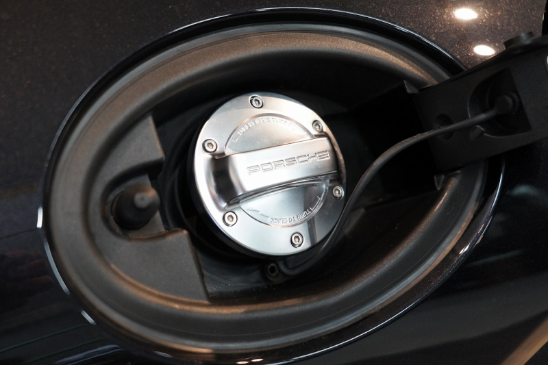 ポルシェ 911(Type991.1) Carrera S PDK 左H ペピータ柄シート スポクロ スポエグ スポーツステア ガラスSR オールレザー 中古車 中古車