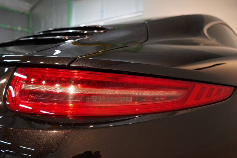 ポルシェ 911(Type991.1) Carrera S PDK 左H ペピータ柄シート スポクロ スポエグ スポーツステア ガラスSR オールレザー 中古車 中古車