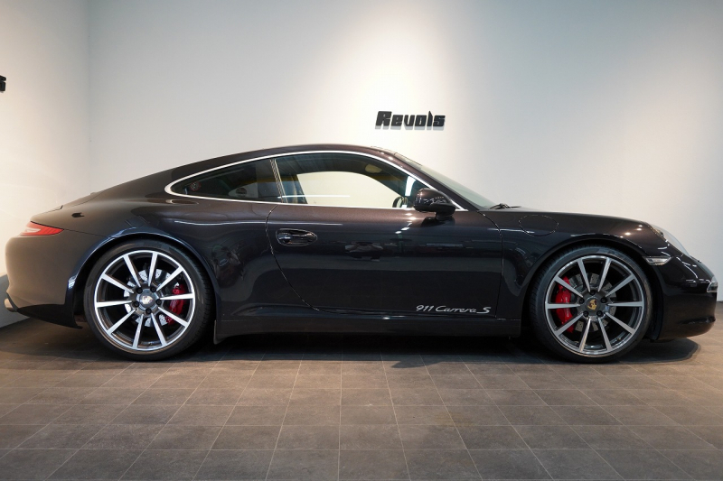 ポルシェ 911(Type991.1) Carrera S PDK 左H ペピータ柄シート スポクロ スポエグ スポーツステア ガラスSR オールレザー 中古車 中古車