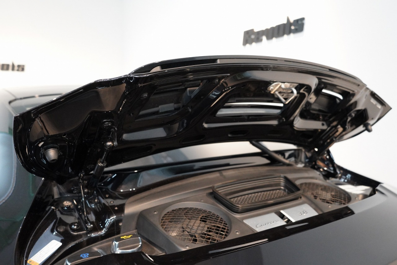 ポルシェ 911(Type991.1) Carrera S PDK 左H ペピータ柄シート スポクロ スポエグ スポーツステア ガラスSR オールレザー 中古車 中古車