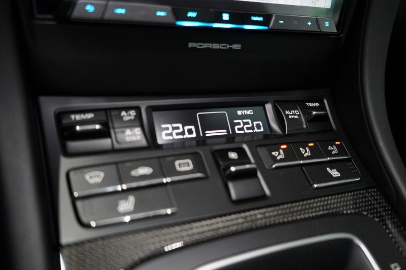 ポルシェ 911(Type991.1) Carrera S PDK 左H ペピータ柄シート スポクロ スポエグ スポーツステア ガラスSR オールレザー 中古車 中古車