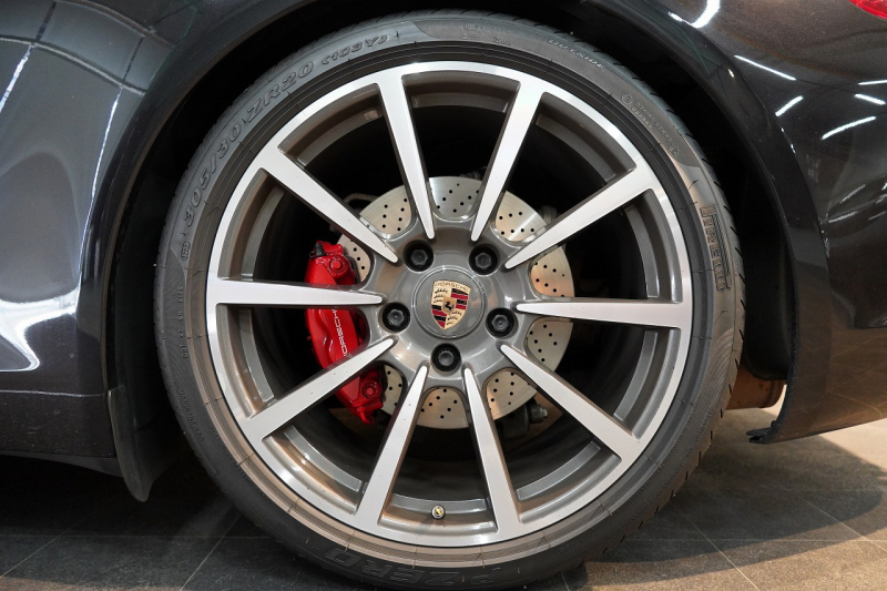 ポルシェ 911(Type991.1) Carrera S PDK 左H ペピータ柄シート スポクロ スポエグ スポーツステア ガラスSR オールレザー 中古車 中古車