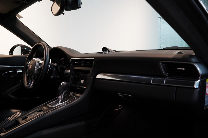 ポルシェ 911(Type991.1) Carrera S PDK 左H ペピータ柄シート スポクロ スポエグ スポーツステア ガラスSR オールレザー 中古車 中古車