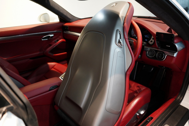 ポルシェ 911(Type991.1) Carrera S PDK PC入庫22回 スポクロ スポエグ スポーツステア ナチュラルレザーインテリア 4wayスポーツシートプラス PASMスポーツシャシー 中古車 中古車