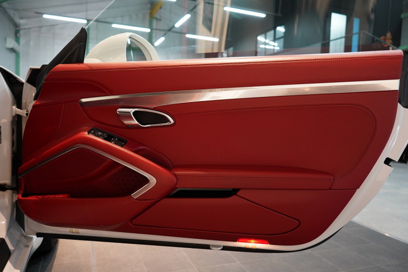 ポルシェ 911(Type991.1) Carrera S PDK PC入庫22回 スポクロ スポエグ スポーツステア ナチュラルレザーインテリア 4wayスポーツシートプラス PASMスポーツシャシー 中古車 中古車