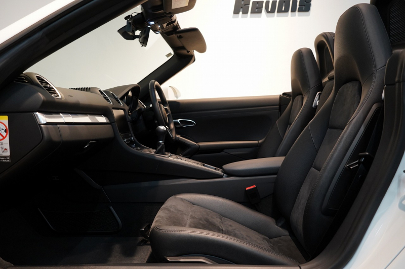 ポルシェ 718 ボクスター 2.0 6MT 19インチBoxsterSホイール スポーツエグゾースト スポーツテールパイプ 電格ミラー 中古車 中古車