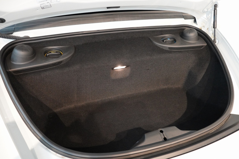 ポルシェ 718 ボクスター 2.0 6MT 19インチBoxsterSホイール スポーツエグゾースト スポーツテールパイプ 電格ミラー 中古車 中古車