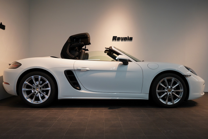 ポルシェ 718 ボクスター 2.0 6MT 19インチBoxsterSホイール スポーツエグゾースト スポーツテールパイプ 電格ミラー 中古車 中古車