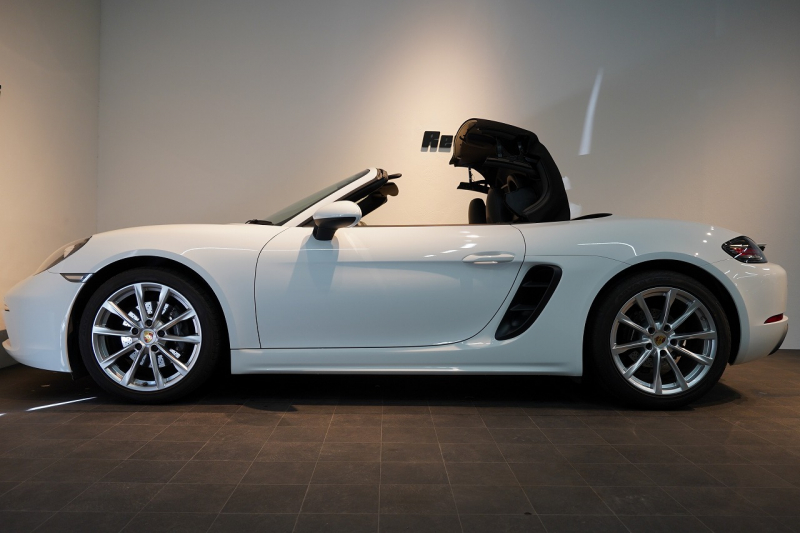 ポルシェ 718 ボクスター 2.0 6MT 19インチBoxsterSホイール スポーツエグゾースト スポーツテールパイプ 電格ミラー 中古車 中古車