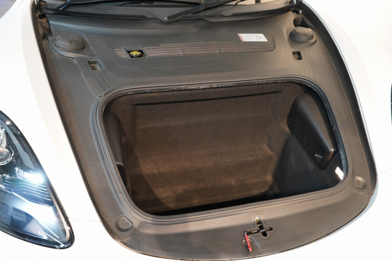 ポルシェ 718 ボクスター 2.0 6MT 19インチBoxsterSホイール スポーツエグゾースト スポーツテールパイプ 電格ミラー 中古車 中古車